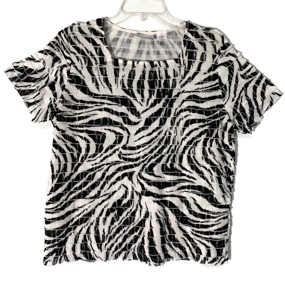 ☘️5 for $25☘️ Alfred Dunner Black White Zebra Print Ruffles Top Sz Mediu…